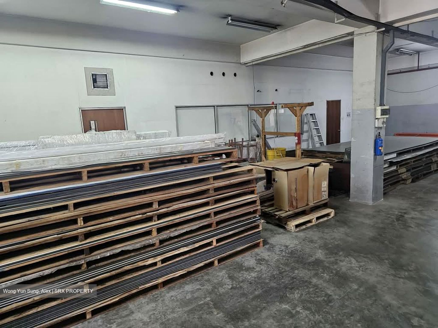 Marsiling Industrial Estate Road 1 (D25), Factory #597555061